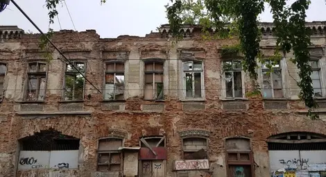 Губим и Солаковия хан в центъра на Букурещ