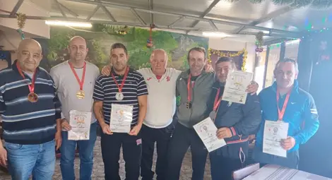 Предколедно надцакване на турнир по белот в Кулата