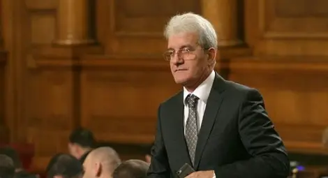 Рамадан Аталай в болница със съмнения за инфаркт, няма опасност за живота му