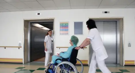 Вдигат заплатите в Разградската болница