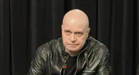 Телевизията на Слави става платена