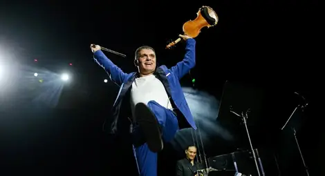 Над 2000 аплодираха Васко Василев и оркестъра на Кралската опера Над 2000 аплодираха Васко Василев и оркестъра на Кралската опера