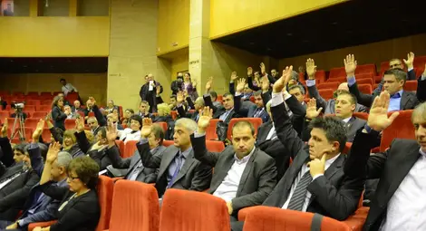 Партиите се разбраха от раз за председателите на комисиите