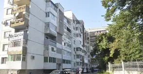 61-годишен с инсулт лежал цяла седмица до мъртвата си майка