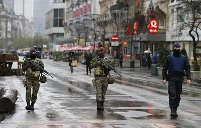 Задържаха още един човек, свързан с атентатите в Париж