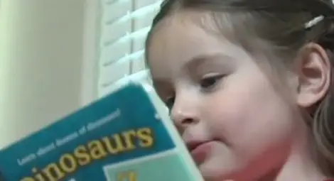 Момиченце на 3 г. с IQ над 160 стана член на "Менса" /видео/ Момиченце на 3 г. с IQ над 160 стана член на "Менса" /видео/