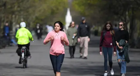 От утре в парковете в София: С маска, на 2.5 м. дистанция, без струпвания