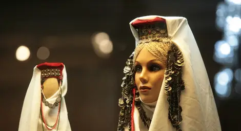 НИМ показва изложба с носии и уникални шевици /галерия/