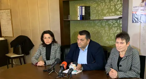 СДС застава зад кандидата за кмет на ГЕРБ Диана Иванова