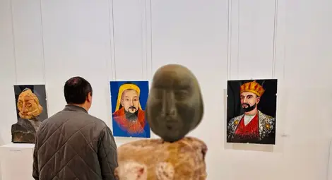 Пенчо Милков: Творбите на Зюхтю Калит са мост между болката и надеждата