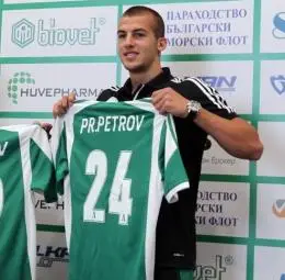 Бранител на &bdquo;Лудогорец&ldquo; е първото попълнение при &bdquo;драконите&ldquo;