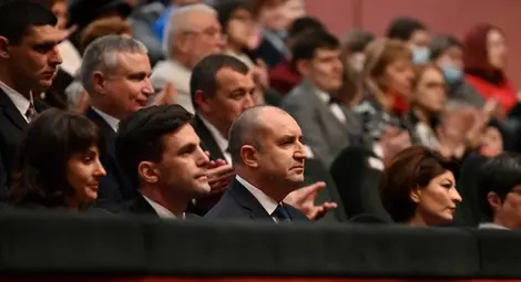 Президентът Румен Радев и председателят на Народното събрание Никола Минчев на откриването на фестивала. Снимки: &bdquo;Утро&ldquo;