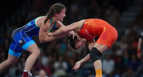 Биляна и Юлияна в борба за точки в световната ранглиста