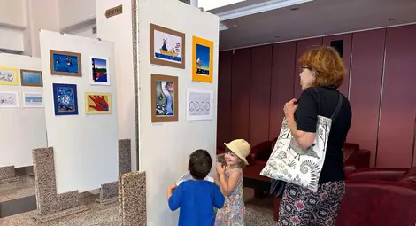 Изложба с карикатури от 67 държави бе открита в Доходното здание в Русе