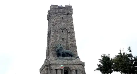 ДезInformiran.net – кой прокара твърдението за демонтаж на паметника на Шипка и още лъжи ДезInformiran.net – кой прокара твърдението за демонтаж на паметника на Шипка и още лъжи