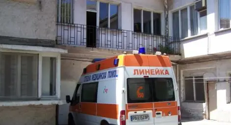 Ученик от Пазарджик умря в съня си, подозират грип Ученик от Пазарджик умря в съня си, подозират грип