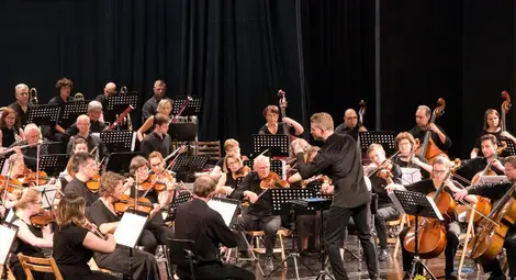 40 музиканти любители подариха на русенската публика вълшебна вечер