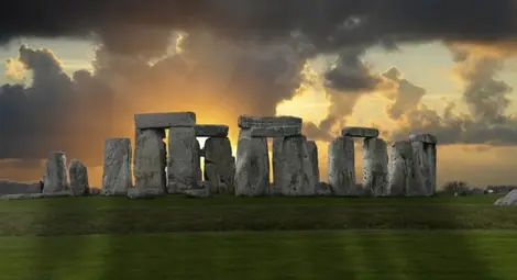 Подземна карта разкрива тайните на Стоунхендж