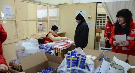 Над 2500 бедни получават хранителна помощ от Европа