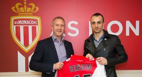 Подпукаха Бербатов в Монако още преди да е заиграл