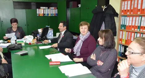 Близо три пъти повече глоби за цигари на закрито