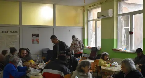 Бездомните в &bdquo;Добрият самарянин&ldquo; с по-богата и разнообразна закуска