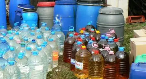 Ракия менте затри майка и син