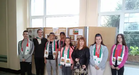 Клуб &bdquo;Съхрани българското&ldquo; в СУ &bdquo; Възраждане&ldquo; отбеляза Деня на народните будители