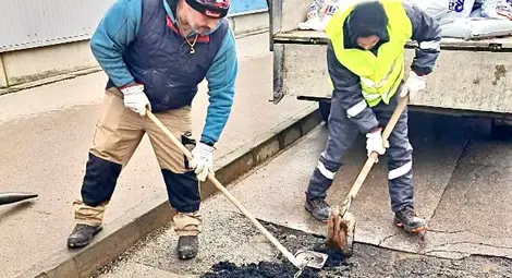 Общинските екипи извършват планирани дейности по поддържане на уличната мрежа и градската среда в Русе