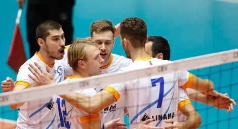 Волейболистите в Топ 8 в турнира за купата