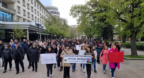 Майка на загинало на пътя дете на протеста в памет на Сияна: Шеста година вече се точи нашето дело. Няма наказания, искаме институциите да работят