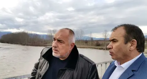 Максимално бързо ще бъде изграден разрушеният мост между село Блатска и Хаджидимово