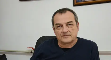 Д-р Светослав ДАЧЕВ