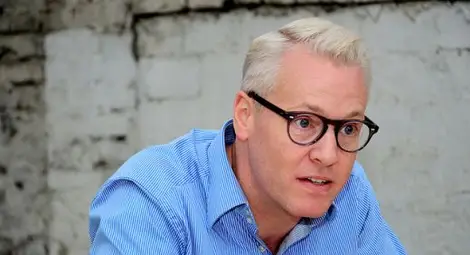 Рудолф извъртя еднометров сладкиш в София