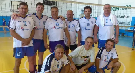 Жените с титла, мъжете трети на държавното по волейбол за ветерани