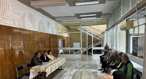 Народни представители и общински съветници от ГЕРБ проведоха срещи с русенци и жители на общината Народни представители и общински съветници от ГЕРБ проведоха срещи с русенци и жители на общината