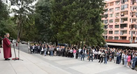 Над 1600 нови студенти влязоха в залите на Русенския университет