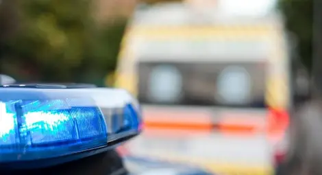 Млад шофьор блъсна момиче на кръстовище и избяга Млад шофьор блъсна момиче на кръстовище и избяга