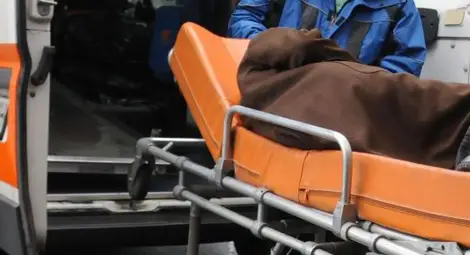 След гаф на телефон 112: 65-годишен издъхна в линейката на път за болницата