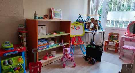 Екипът на Дневен център &bdquo;Милосърдие&ldquo; към &bdquo;Каритас&ldquo;-Русе откри обновена кухня и стая за игротерапия