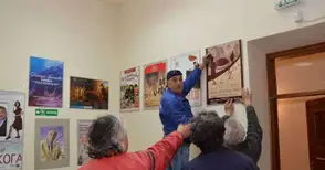 Колекция театрални плакати посреща Стоянка Мутафова във Военния клуб