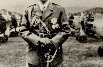 Н.В. Цар Борис III Инспектира Царските маневри, проведени в землището на Поликрайще от 4 до 14 септември 1936 г. На 14 септември приема депутация, водена от протойерей Никола Попгеоргиев.