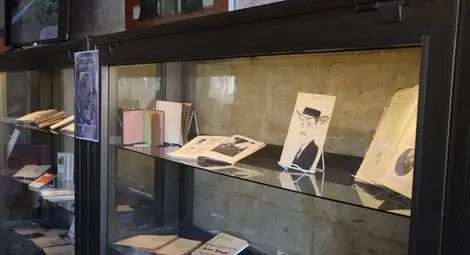 Библиотеката в Русе отбеляза рожден ден с изложба и видеоклип /галерия/