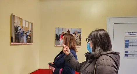 С фотоизложба &bdquo;10 години труд и емоция&ldquo; УМБАЛ &bdquo;МЕДИКА РУСЕ&ldquo; отбеляза 7-ми април /галерия/