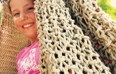 Италианката Мария-Киара направи филм за своя месец август в Щръклево