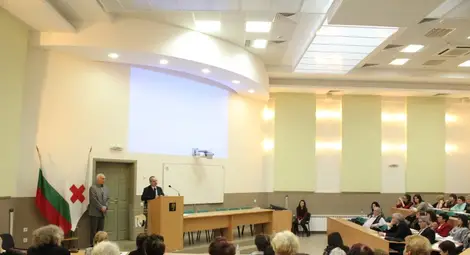 Активното дълголетие във фокуса на форум в университета