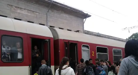 БДЖ пуска предварителна продажба на билети за Великденските празници БДЖ пуска предварителна продажба на билети за Великденските празници