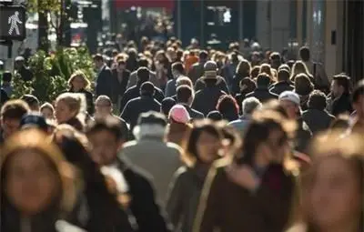 Всяка година между 50 и 60 хиляди души напускат България