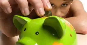 Ръст на депозитите и спад на кредитите през ноември