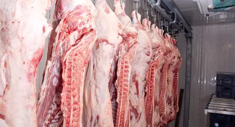 Приемат се заявления за частно  складиране на свинско месо